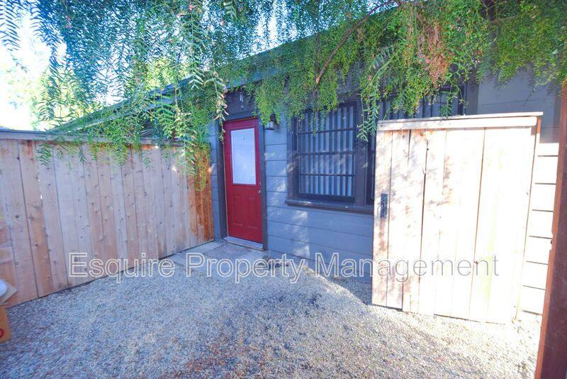 Apartment for rent at 114 S Olive St #120B, Santa Paula, CA 93060