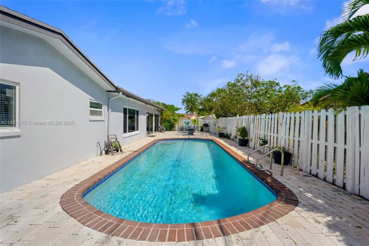 House for rent at 5240 NE 14th Terrace, Fort Lauderdale, FL 33334