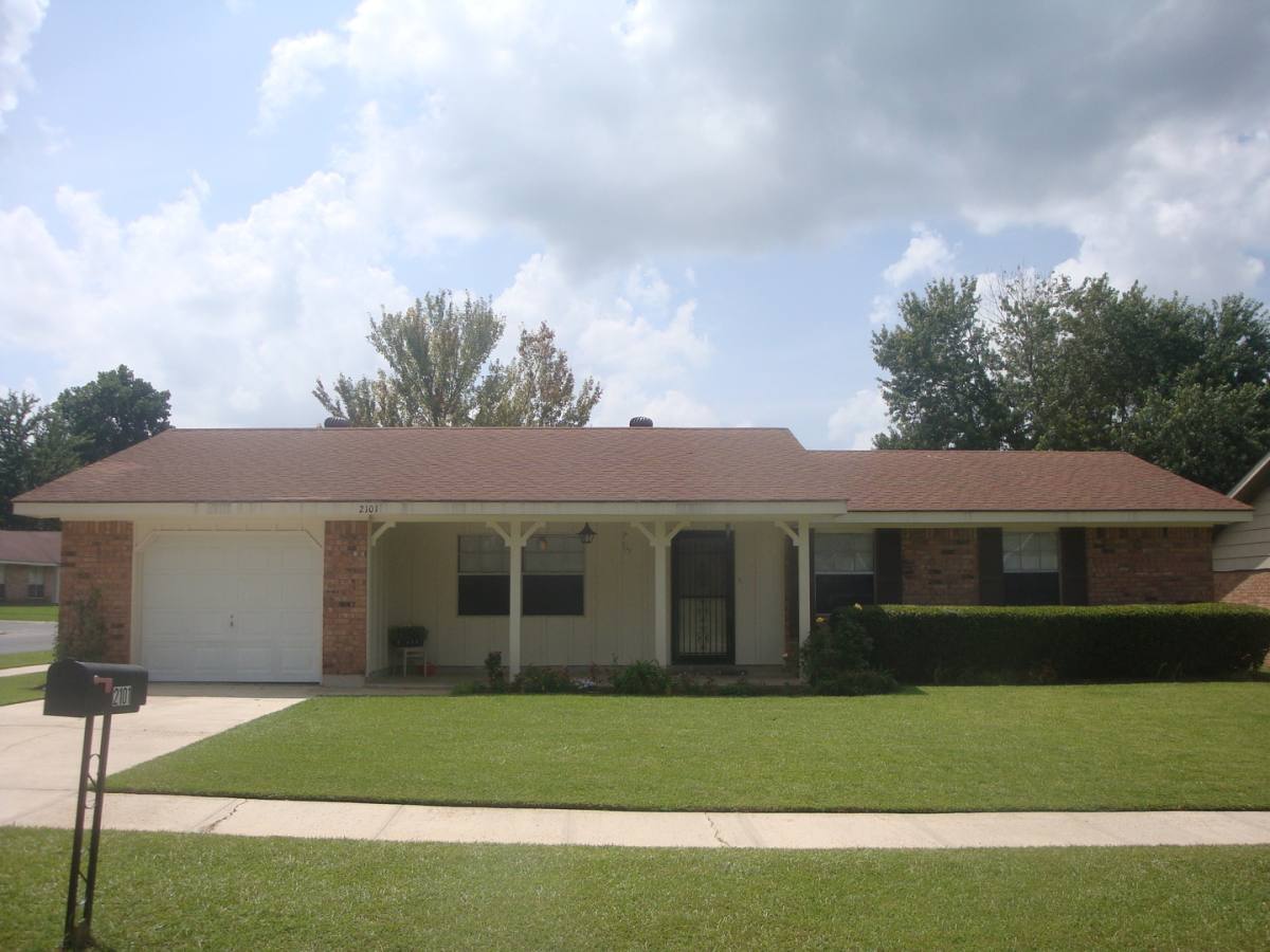 House for rent at 2101 Peach St, Deridder, LA 70634