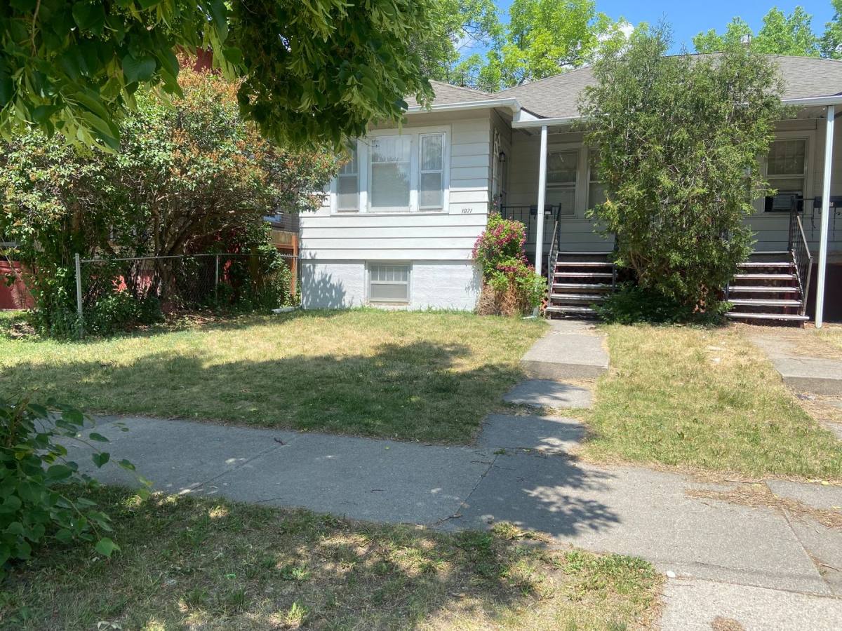 Apartment for rent at 1021-1023 4th Ave S, Great Falls, MT 59405