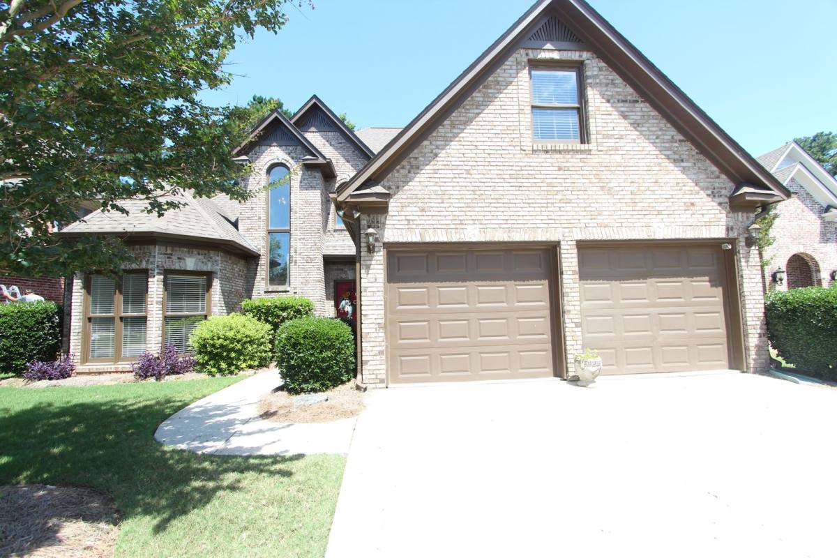 House for rent at 5987 Waterside Dr, Birmingham, AL 35244