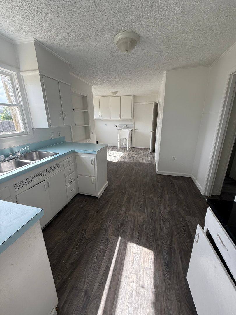 Apartment for rent at 1901 Aberdeen Ave, Aberdeen, WA 98520
