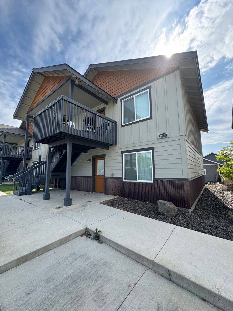 Apartment for rent at 2225 Airport Rd, Ellensburg, WA 98926