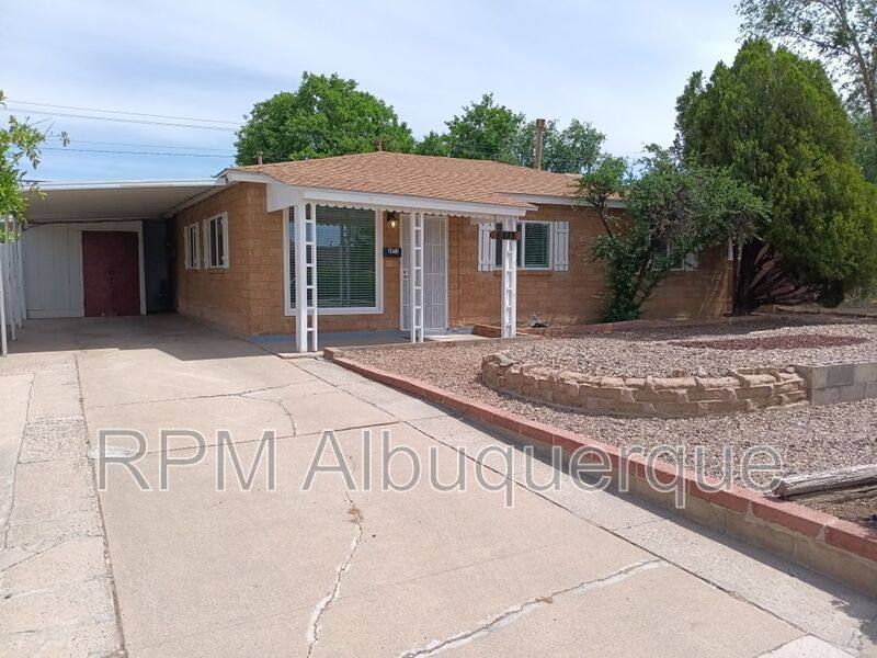 House for rent at 8815 Menaul NE, Albuquerque, NM 87112
