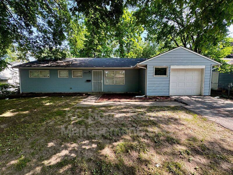 House for rent at 7507 E 108th St, Kansas City, MO 64134