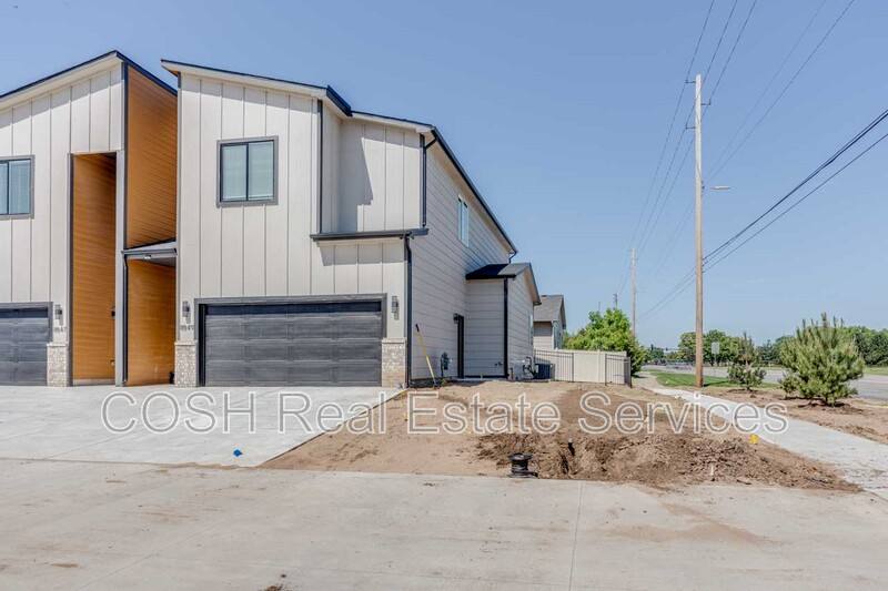 Townhouse for rent at 8449 W 37th Court N #1, Wichita, KS 67205