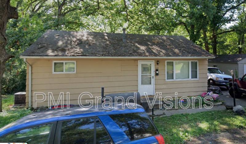 House for rent at 1115 Indiana Court, Decatur, IL 62521