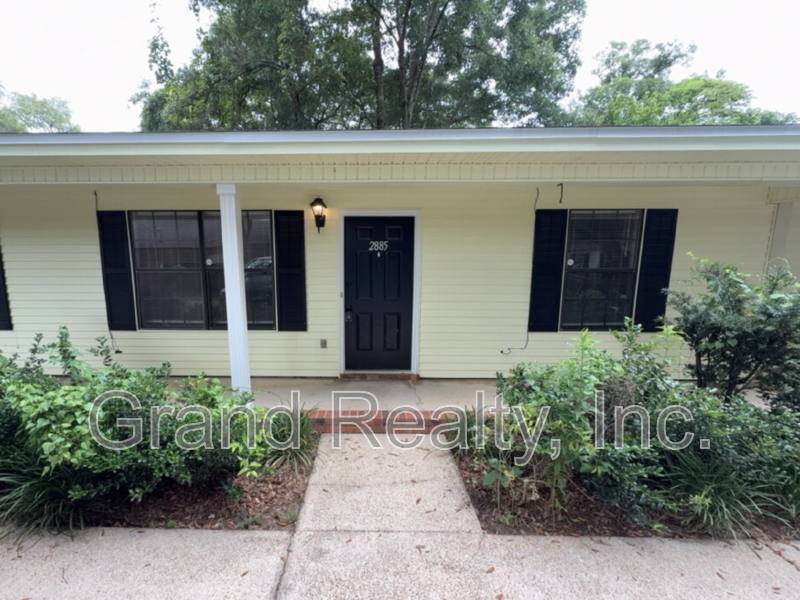 2885 E Johnson Ave, Pensacola, FL 32514