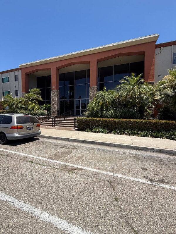 Apartment for rent at 400 N Acacia Ave #D39, Fullerton, CA 92831