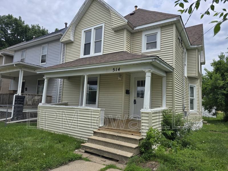 House for rent at 514 Logan Ave, Waterloo, IA 50703