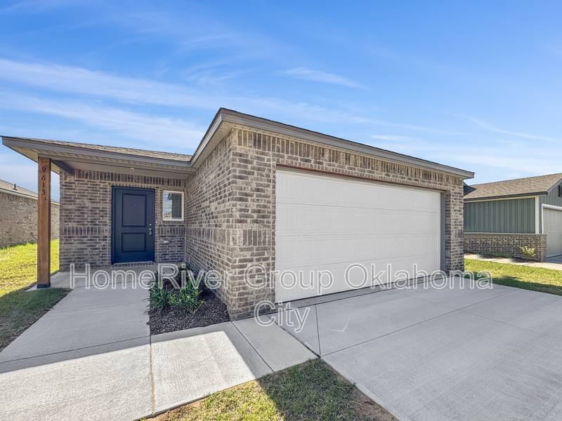 House for rent at 9613 Stallion Dr, Yukon, OK 73099