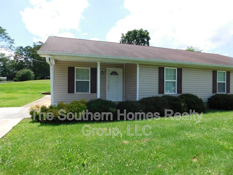 House for rent at 104 Short St, Athens, TN 37303