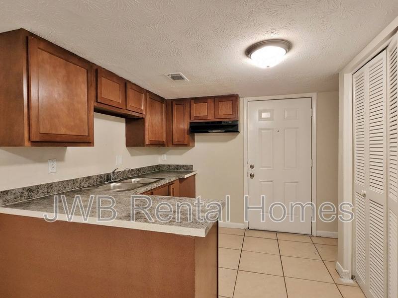 Apartment for rent at 851 Bert Rd #22, Jacksonville, FL 32211