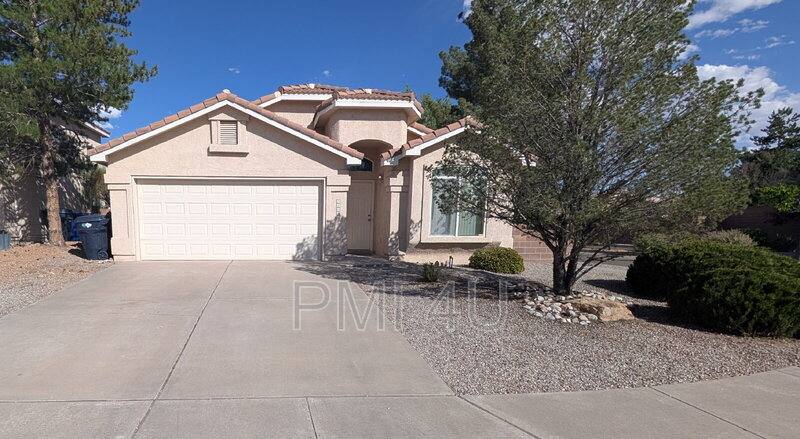 House for rent at 9800 Kokopelli Dr NW, Albuquerque, NM 87114