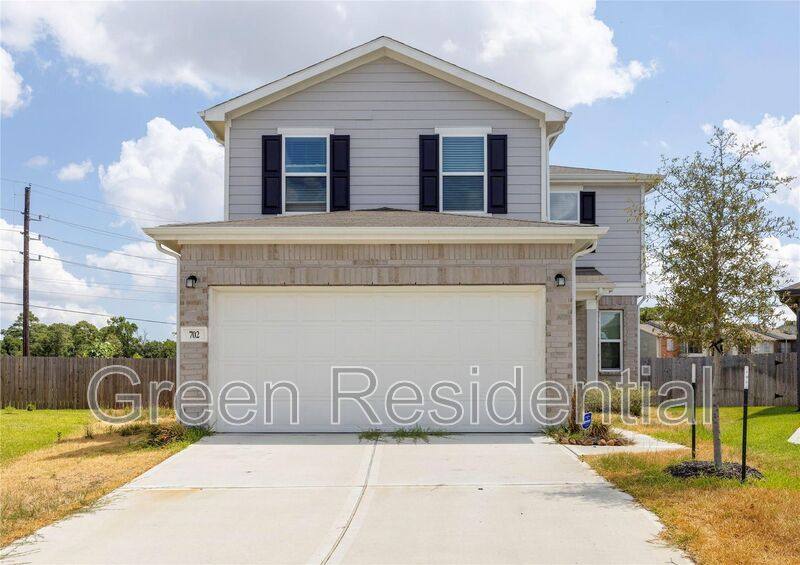 House for rent at 702 Hardwood Grove Court, Houston, TX 77090