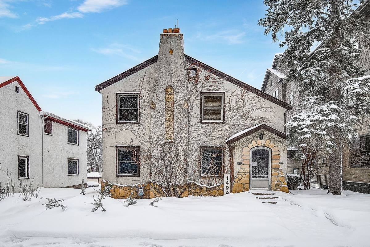 Apartment for rent at 1499 Cleveland Ave N, Saint Paul, MN 55108
