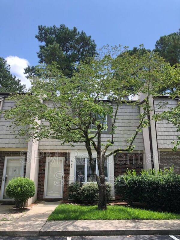 Townhouse for rent at 626 Cobblestone Dr, Wilmington, NC 28405