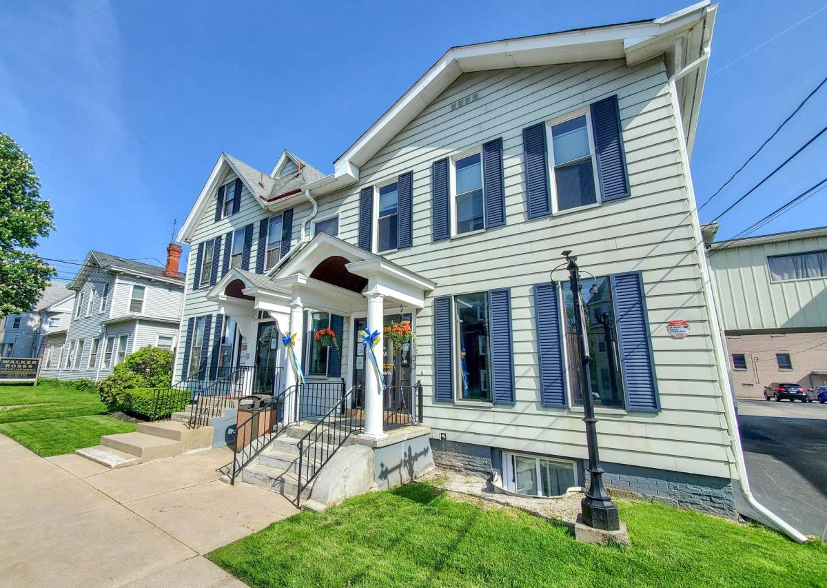 Apartment for rent at 239 W 8th St, Erie, PA 16501