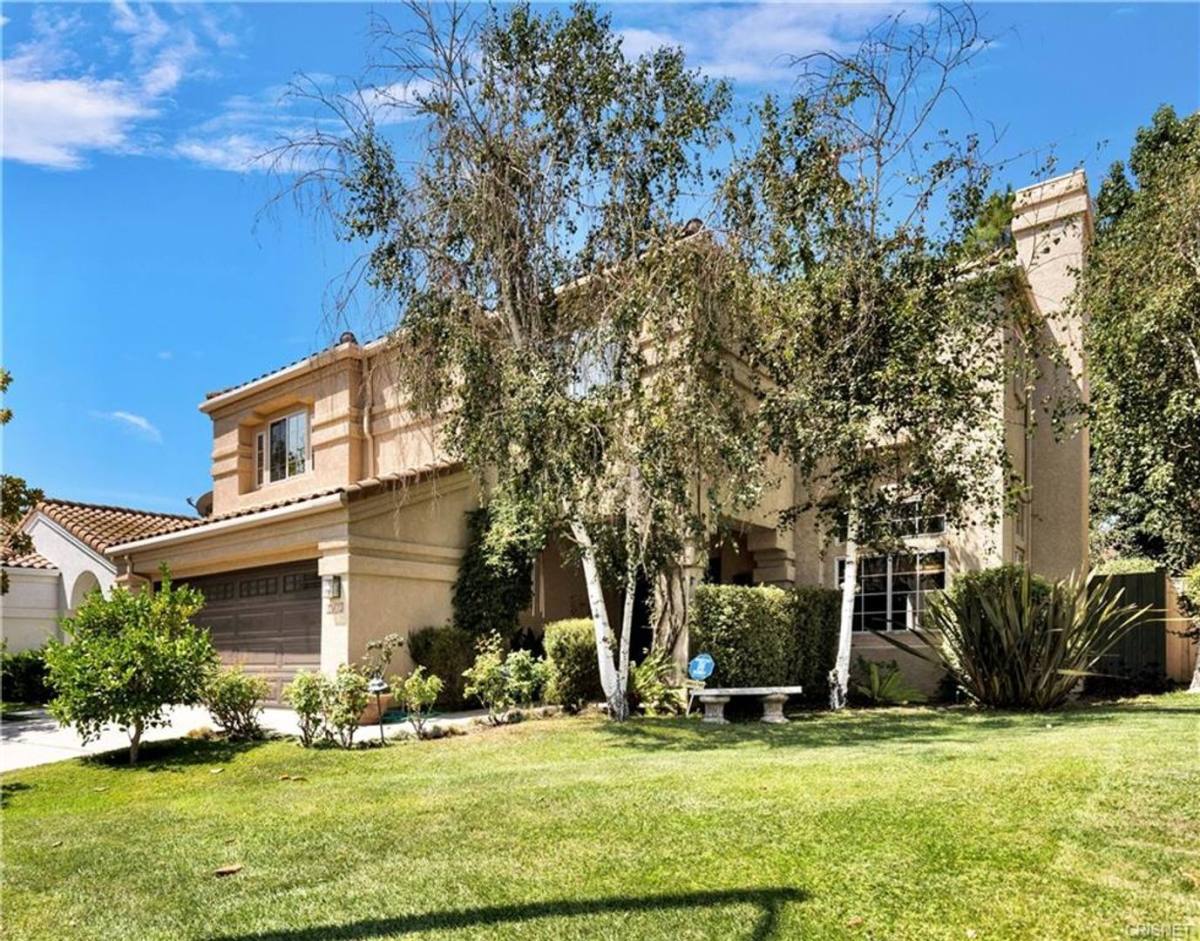 House for rent at 3955 Poppyseed Place, Calabasas, CA 91302