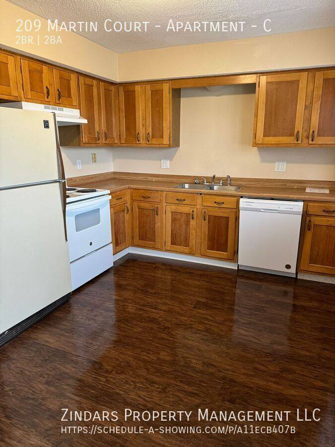 Townhouse for rent at 209 Martin Court #C, Catlin, IL 61817