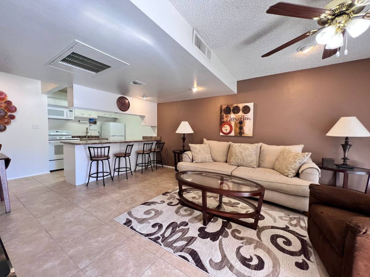 Condo for rent at 1920 W Lindner Ave, Mesa, AZ 85202