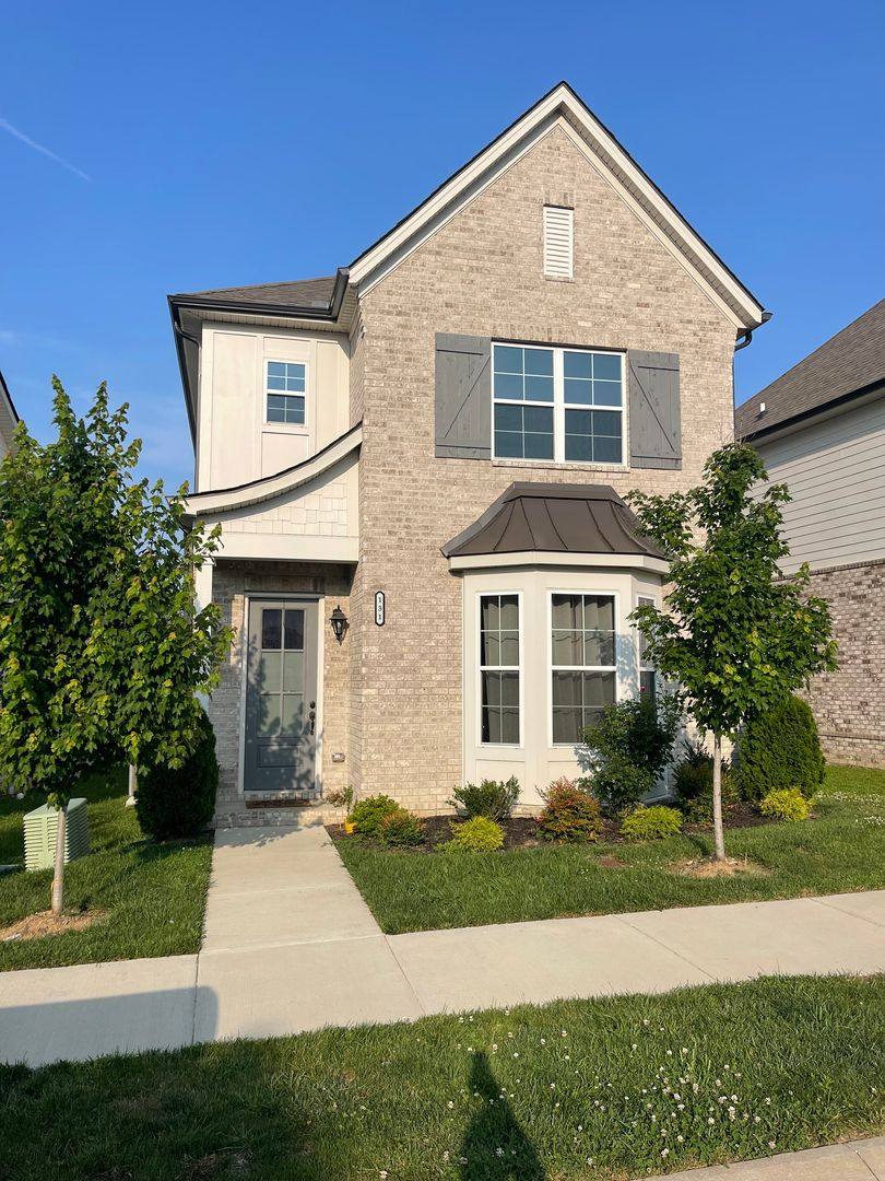 House for rent at 131 Oasis Dr, La Vergne, TN 37086