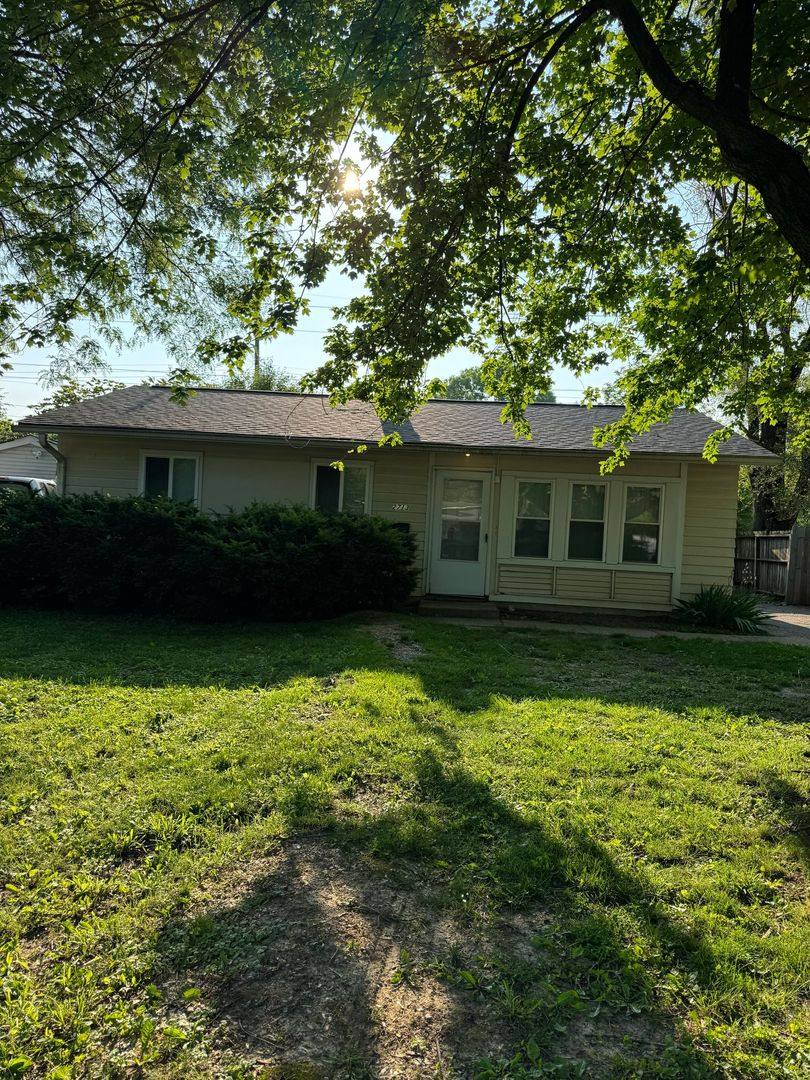 House for rent at 2713 Eagledale Dr, Indianapolis, IN 46222