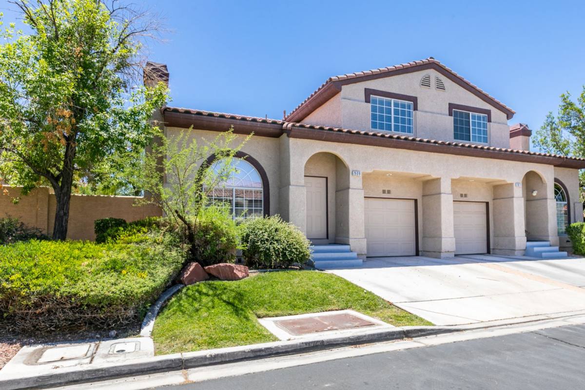 Townhouse for rent at 2609 Orchard Meadows Ave, Henderson, NV 89074