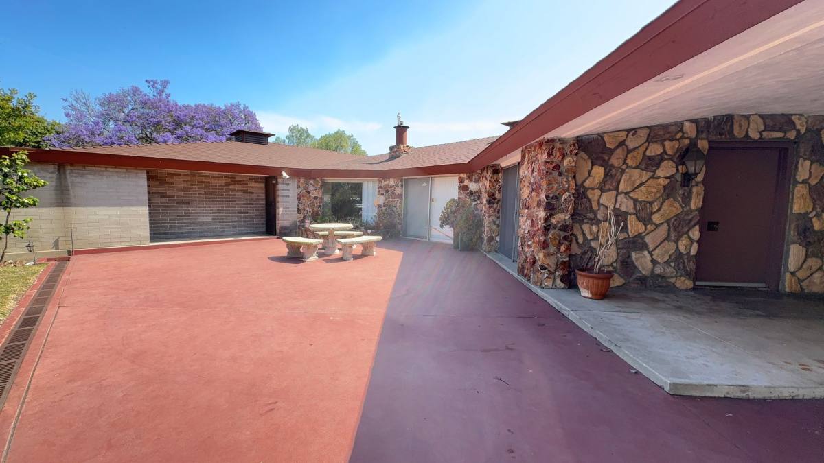 House for rent at 4571 Twain Ave, San Diego, CA 92120