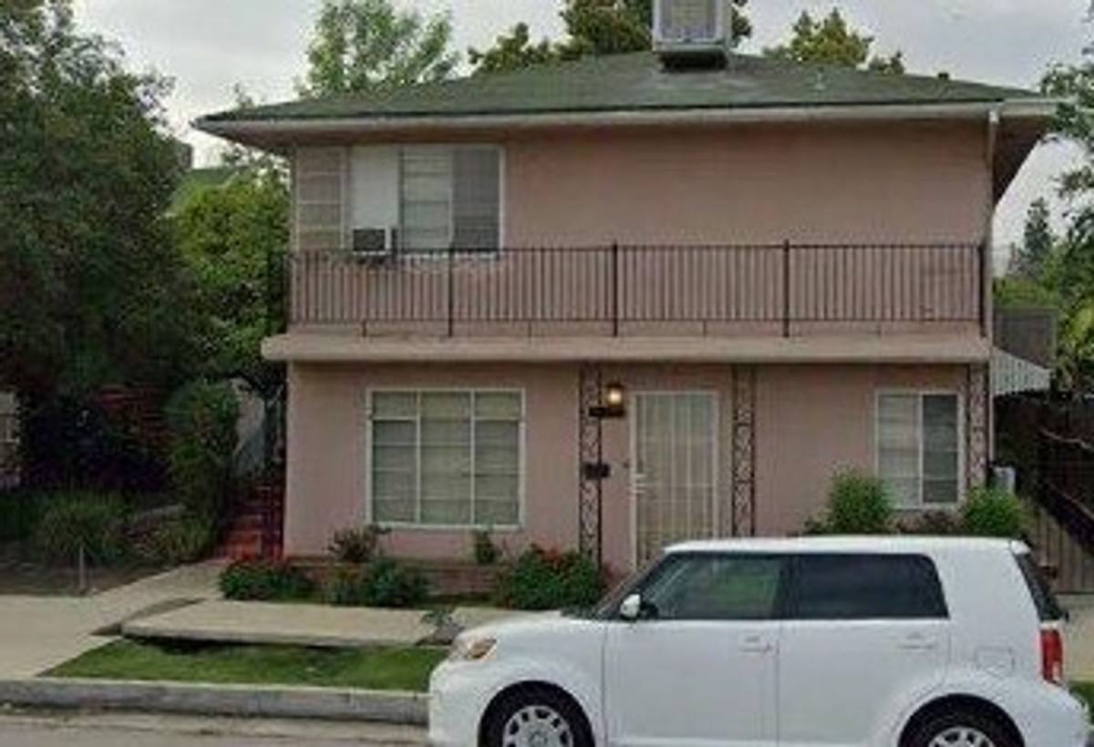 Apartment for rent at 2103 - 2113 21st St, Bakersfield, CA 93301