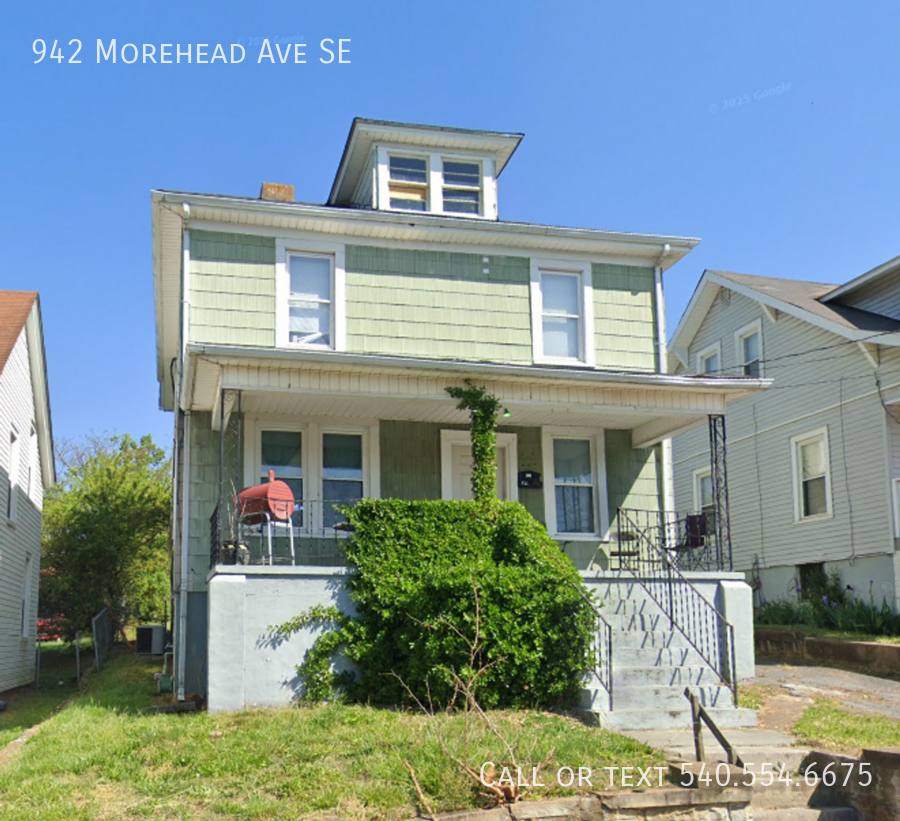House for rent at 942 Morehead Ave SE, Roanoke, VA 24013