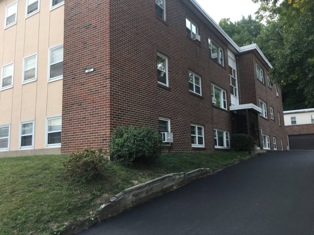 Apartment for rent at 407 Grand Ave, Saint Paul, MN 55102