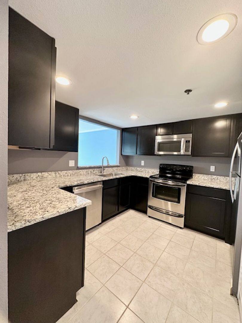 Condo for rent at 15255 Sunwood Blvd, Seattle, WA 98188