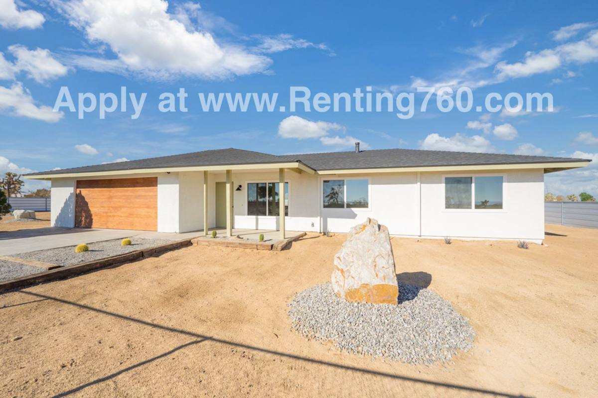House for rent at 1031 Sunset Mesa Rd, Landers, CA 92285