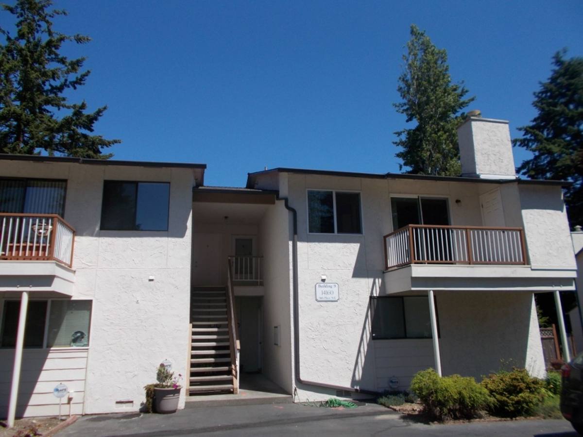 Condo for rent at 14160 74th Place NE, Kirkland, WA 98034