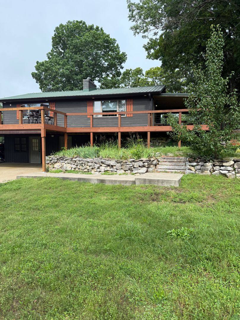 House for rent at 6 Evergreen Dr, Kimberling City, MO 65686