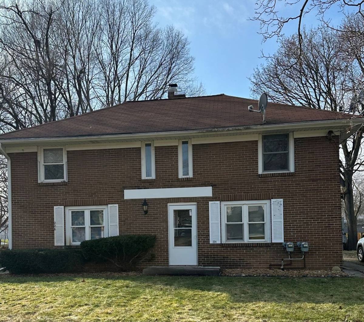 Townhouse for rent at 224 Maple St, Kalamazoo, MI 49004