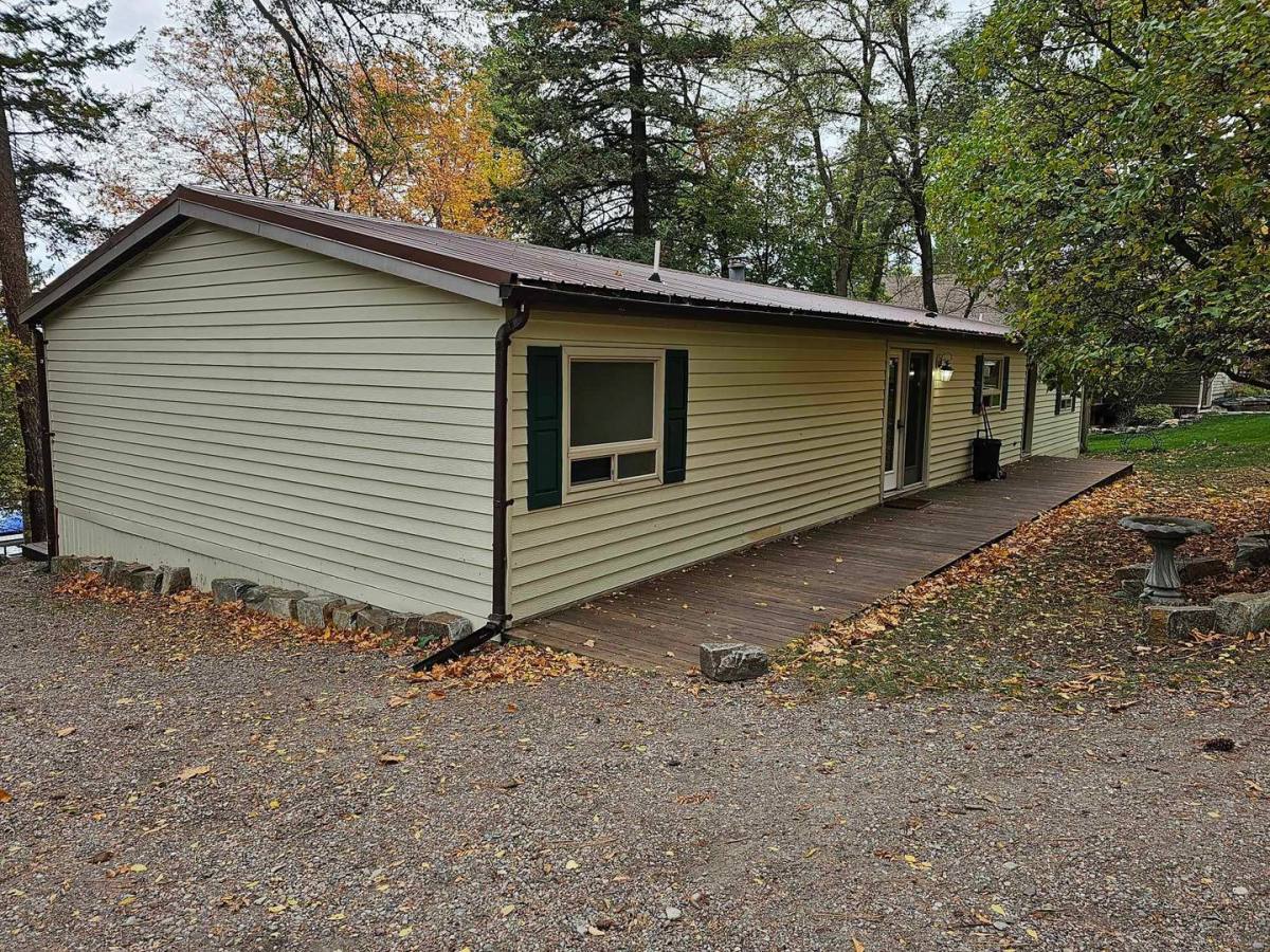 House for rent at 31468 Kings Point Rd, Polson, MT 59860