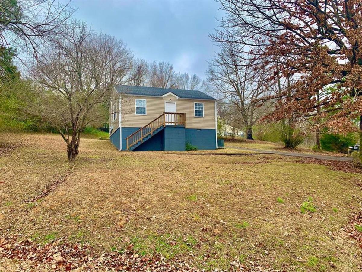 House for rent at 102 Valley View Circle, Clarksville, TN 37040