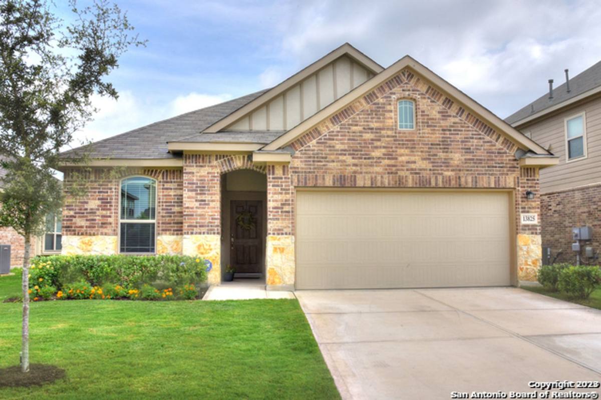House for rent at 13825 Bellows Path, San Antonio, TX 78253