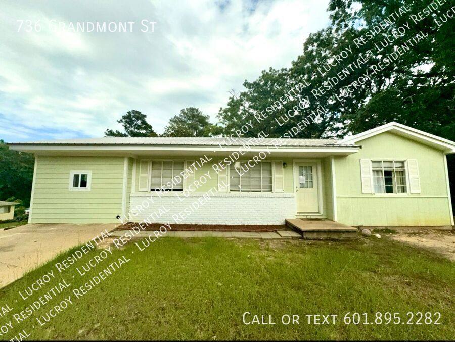 House for rent at 736 Grandmont St, Pearl, MS 39208