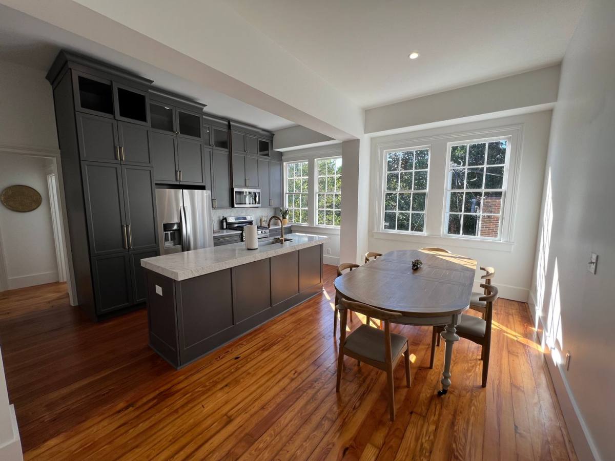 Apartment for rent at 157 Wentworth St, Charleston, SC 29401