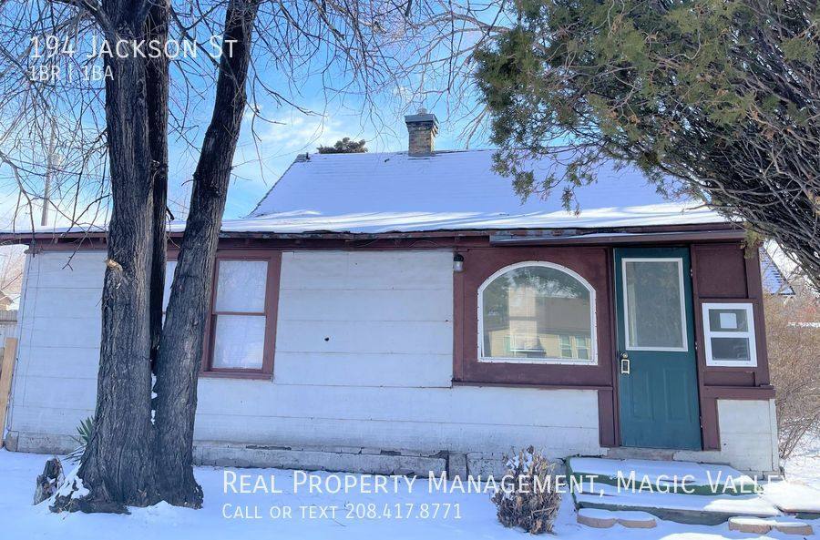 House for rent at 194 Jackson St, Twin Falls, ID 83301