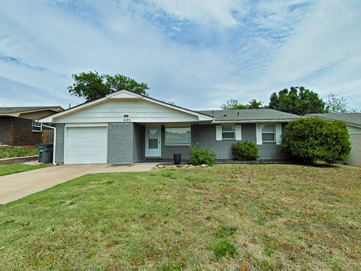 House for rent at 409 NW 75th St, Lawton, OK 73505