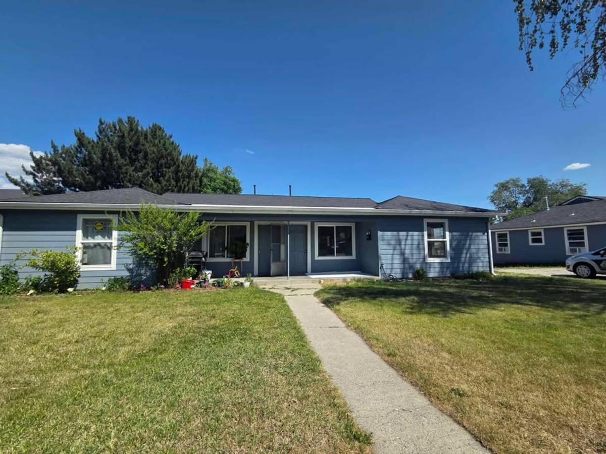 Apartment for rent at 1015 Yale Ave, Wenatchee, WA 98801