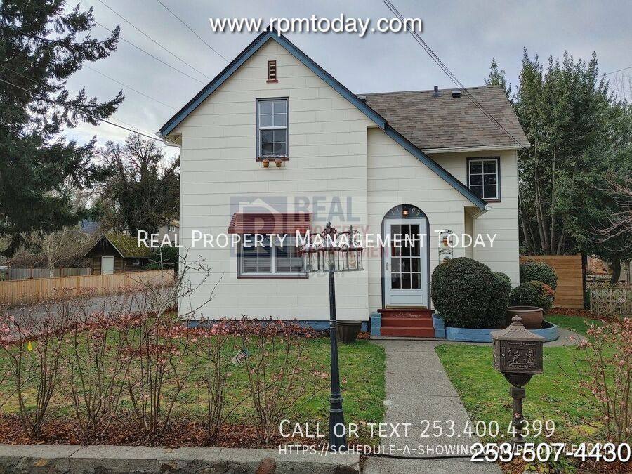 Apartment for rent at 1703 Park Ave, Bremerton, WA 98337