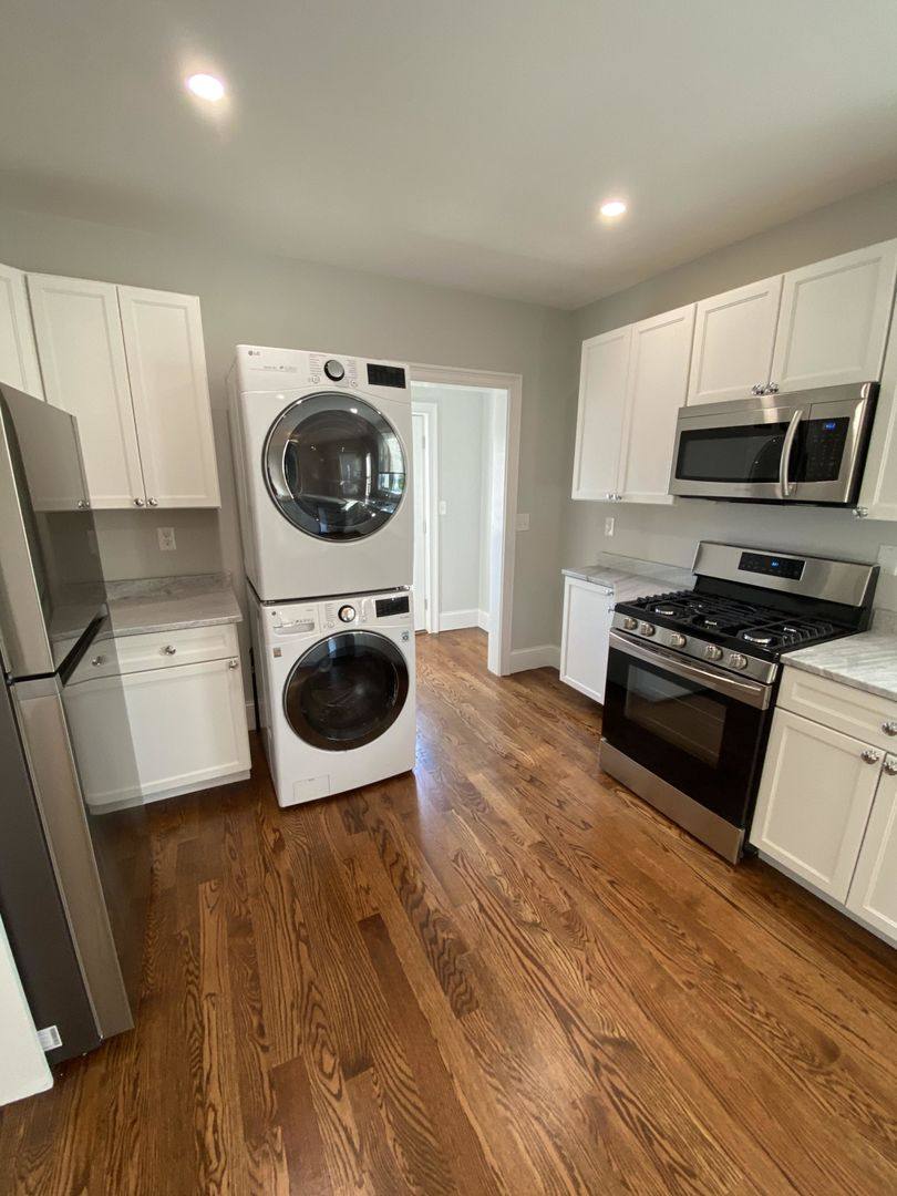 House for rent at 3-5 Hamilton Rd #2C, Somerville, MA 02144