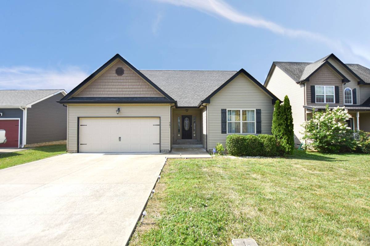 House for rent at 561 Falkland Circle, Clarksville, TN 37042
