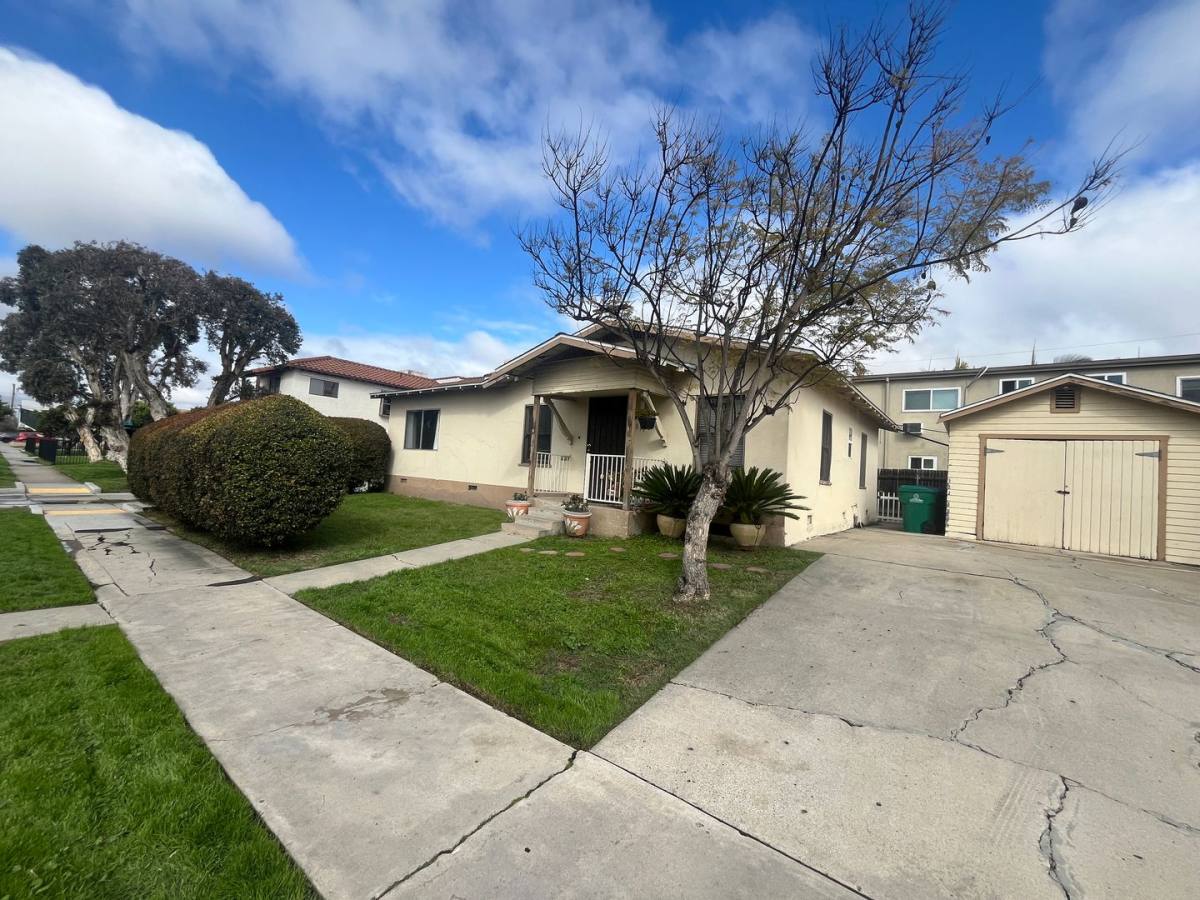 House for rent at 4511 Hawley Blvd, San Diego, CA 92116
