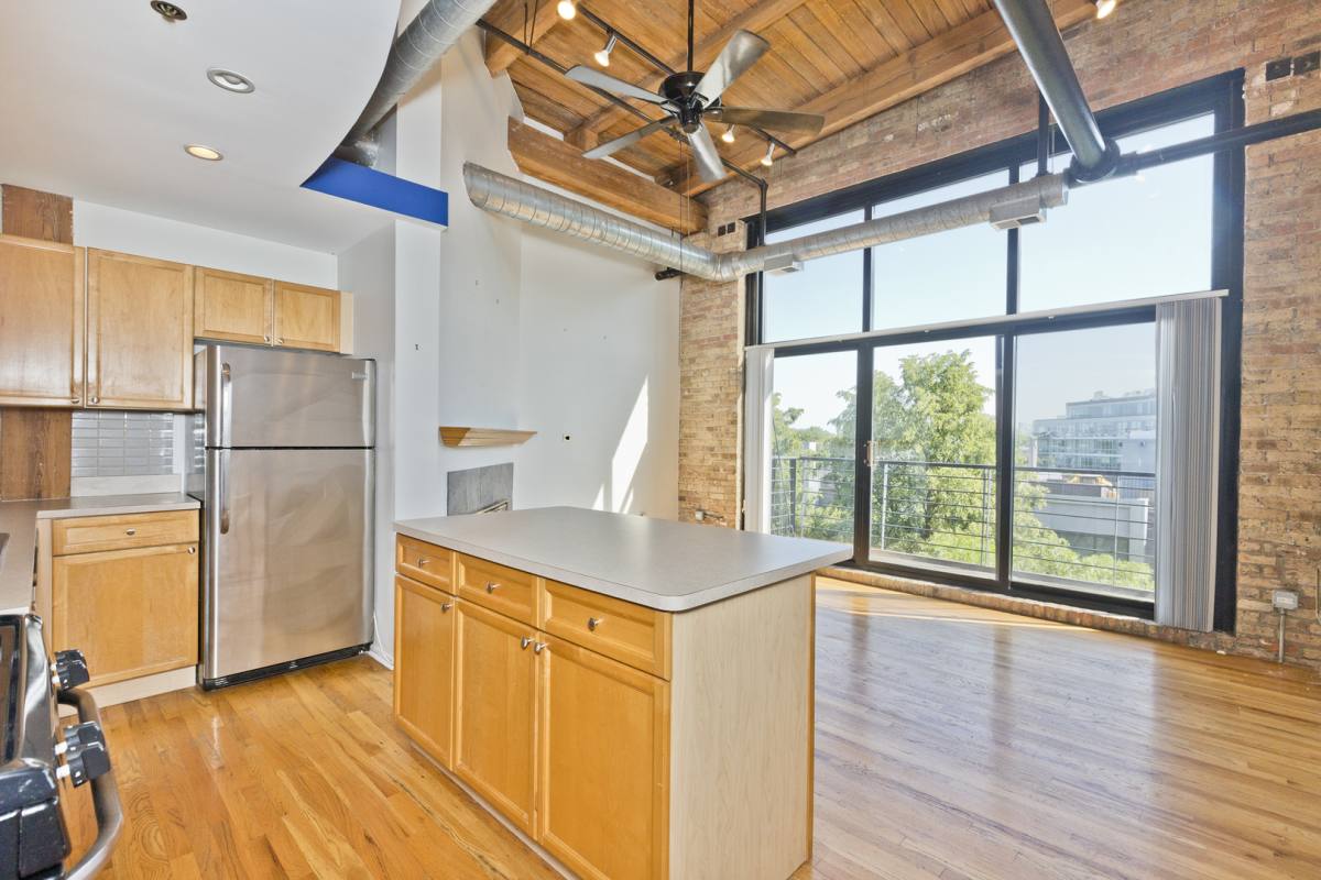 Apartment for rent at 2210 W Wabansia #403, Chicago, IL 60647